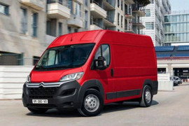 mousses, housses, selleries, soufflets, plages arrières, panneaux de porte, pour les véhicules de la marque Jumper ≥ 2022