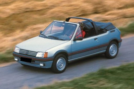 mousses, housses, selleries, soufflets, plages arrières, panneaux de porte, pour les véhicules de la marque 205 CTI Cabriolet