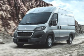 mousses, housses, selleries, soufflets, plages arrières, panneaux de porte, pour les véhicules de la marque Boxer ≥ 2022