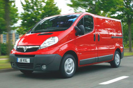 mousses, housses, selleries, soufflets, plages arrières, panneaux de porte, pour les véhicules de la marque Vivaro 1 / Vauxhall Vivaro 2000 - 2014